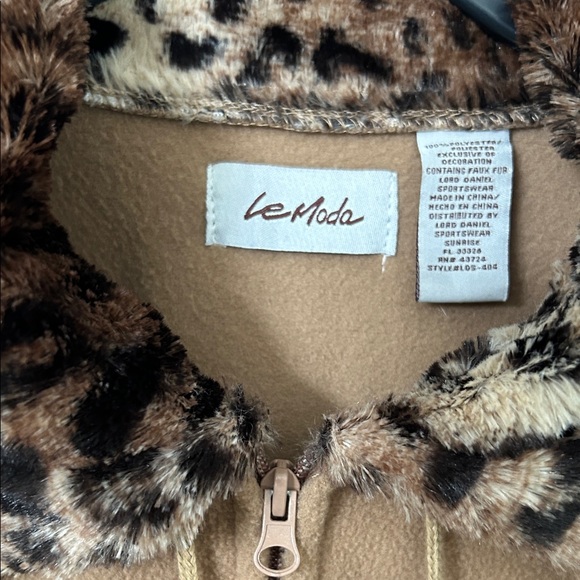 Poncho with Leopard Trim - Picture 2 of 5